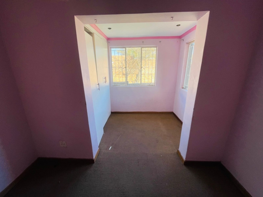 To Let 4 Bedroom Property for Rent in Terenure Gauteng