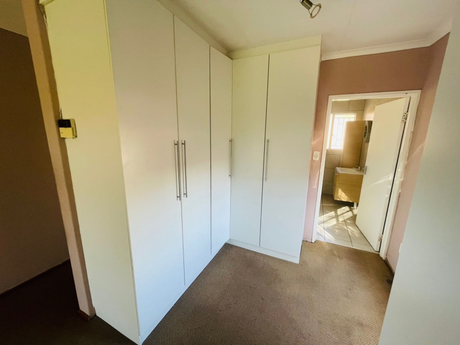 To Let 4 Bedroom Property for Rent in Terenure Gauteng