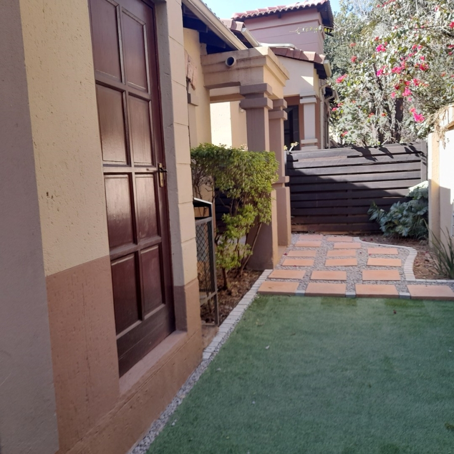3 Bedroom Property for Sale in Douglasdale Gauteng