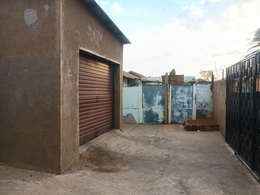 2 Bedroom Property for Sale in Elandspoort Gauteng