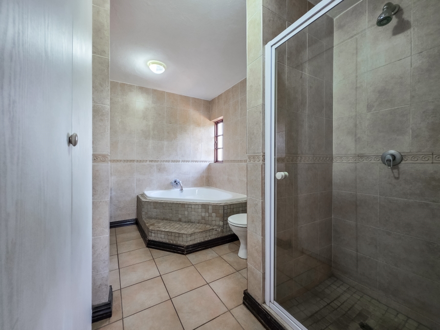 4 Bedroom Property for Sale in Moreleta Park Gauteng