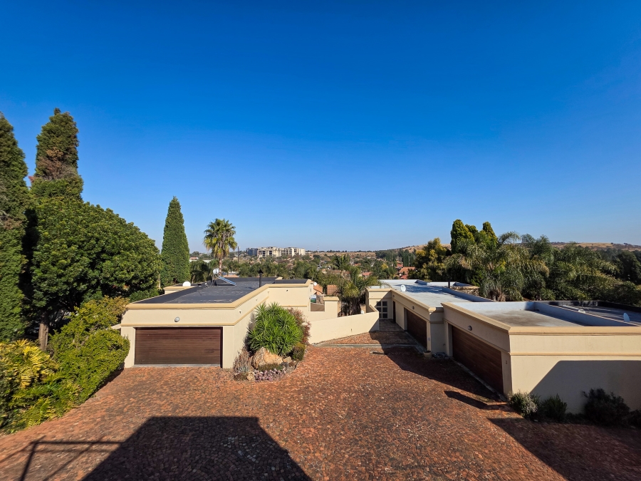 4 Bedroom Property for Sale in Moreleta Park Gauteng