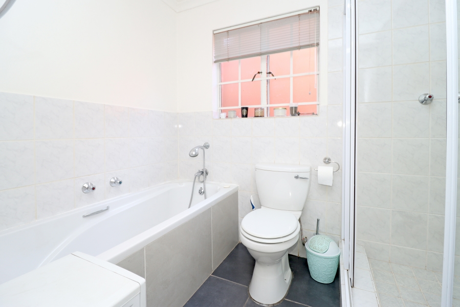 3 Bedroom Property for Sale in Weltevreden Park Gauteng