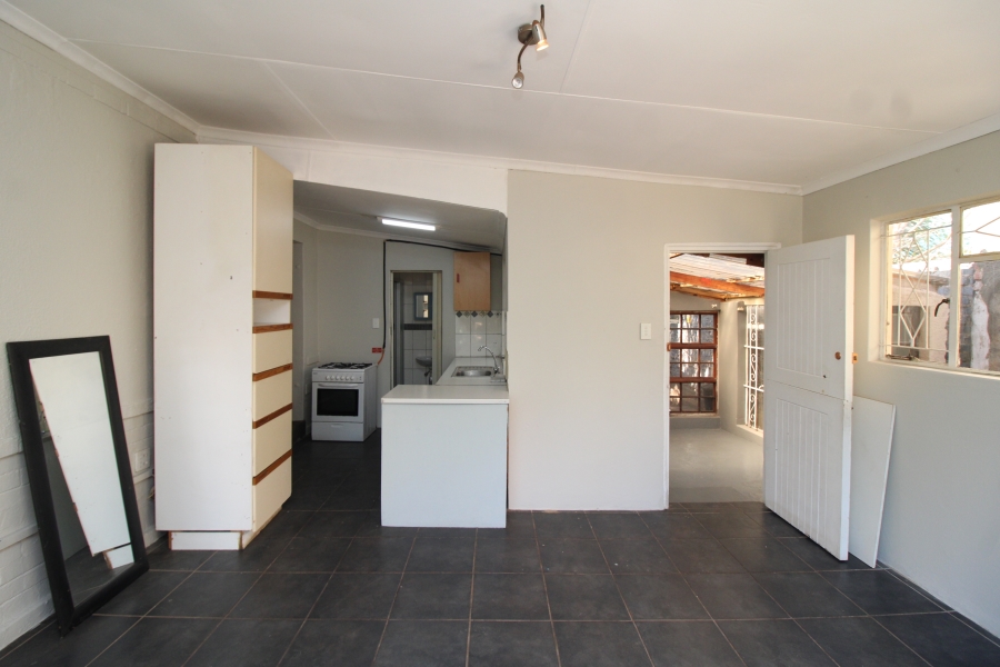 6 Bedroom Property for Sale in Primrose Gauteng