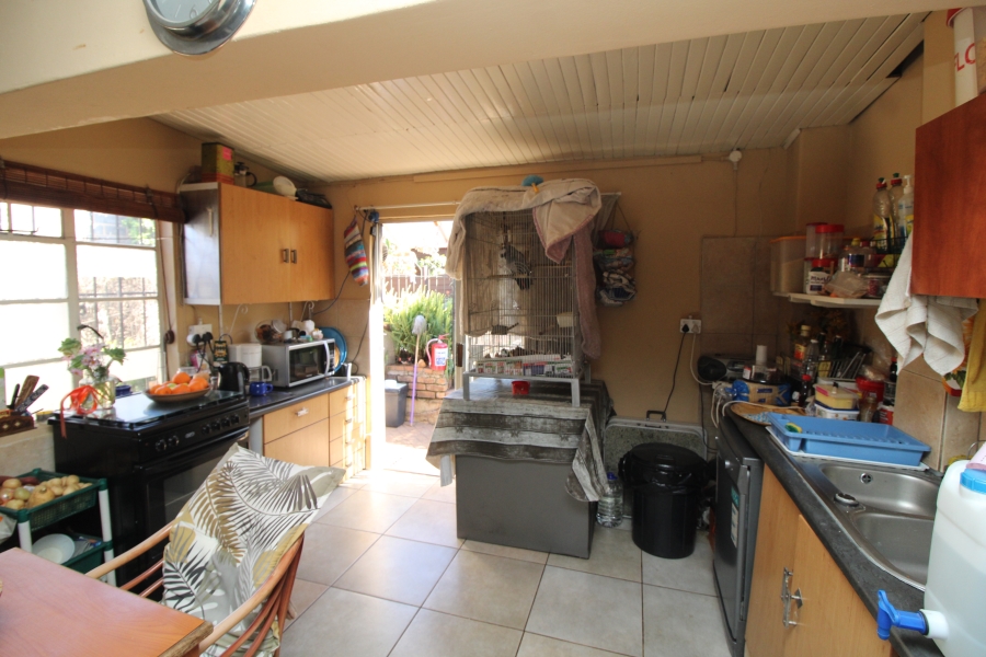 6 Bedroom Property for Sale in Primrose Gauteng