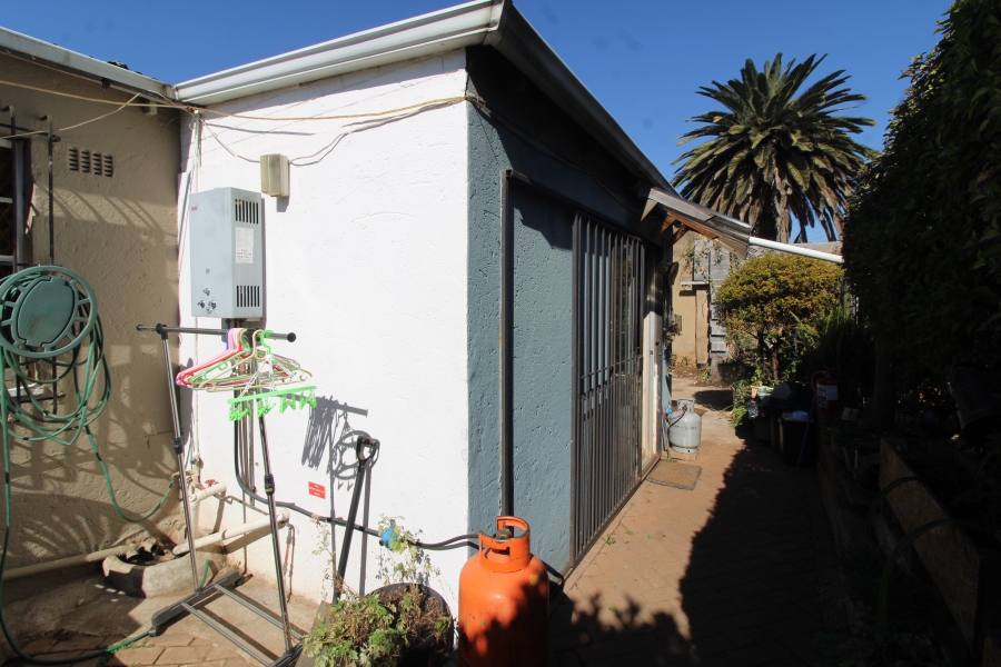 6 Bedroom Property for Sale in Primrose Gauteng