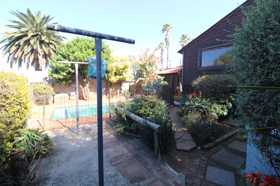 6 Bedroom Property for Sale in Primrose Gauteng