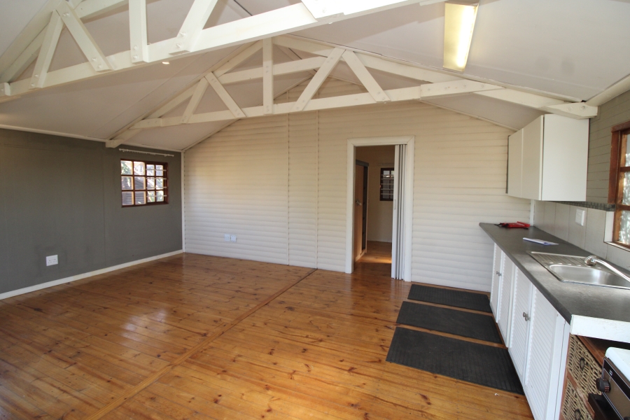 6 Bedroom Property for Sale in Primrose Gauteng