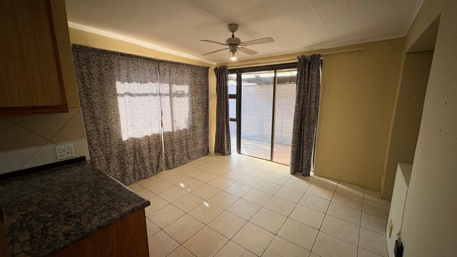 5 Bedroom Property for Sale in Beyers Park Gauteng