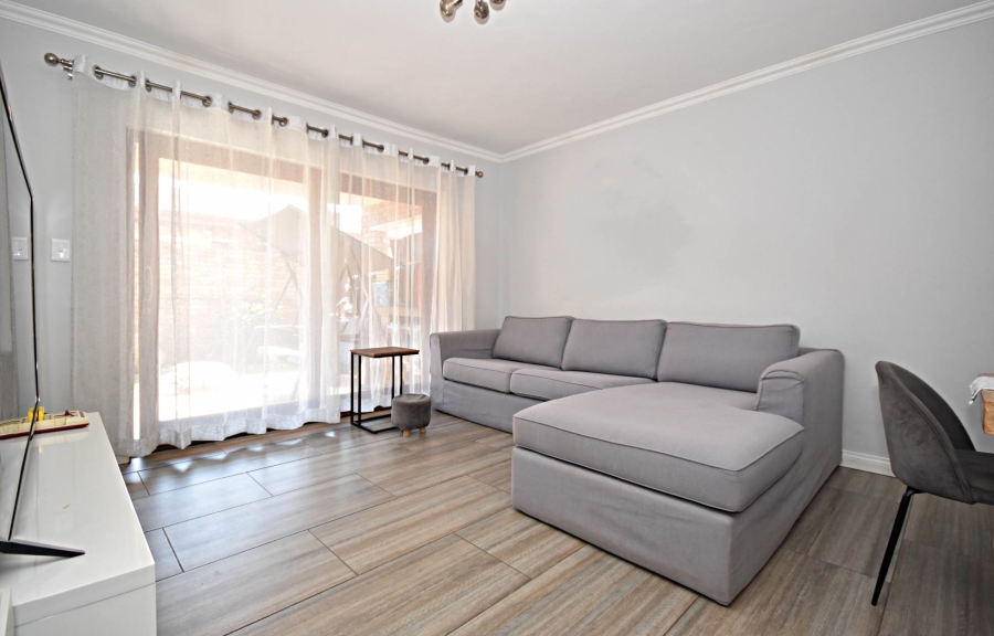 3 Bedroom Property for Sale in Bromhof Gauteng