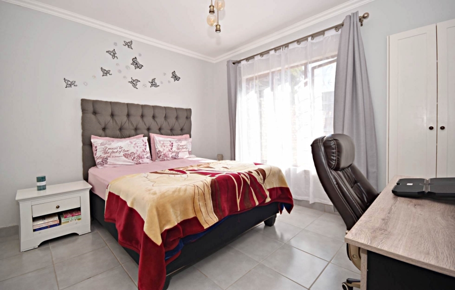3 Bedroom Property for Sale in Bromhof Gauteng
