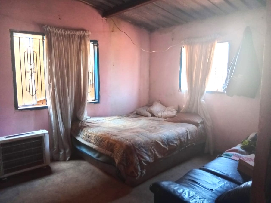 1 Bedroom Property for Sale in Rondebult Gauteng