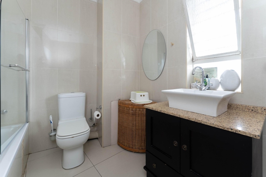 To Let 3 Bedroom Property for Rent in Bryanston Gauteng