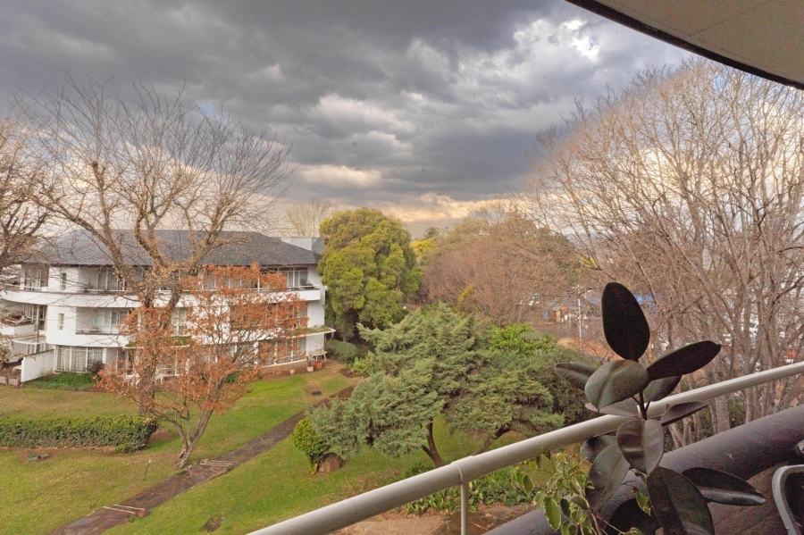 To Let 3 Bedroom Property for Rent in Bryanston Gauteng
