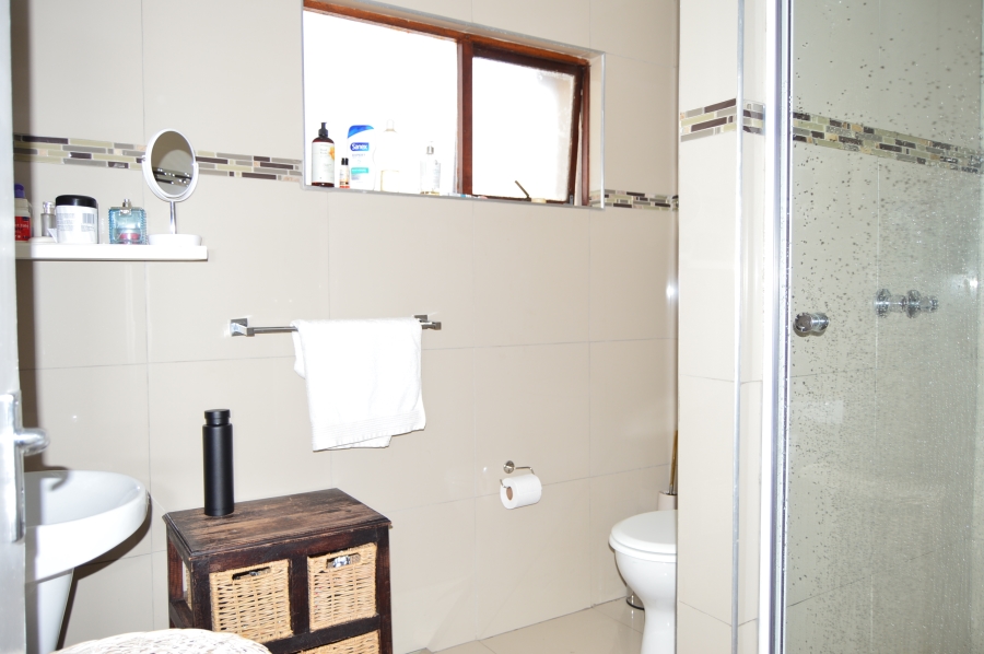 To Let 3 Bedroom Property for Rent in Morningside Manor Gauteng