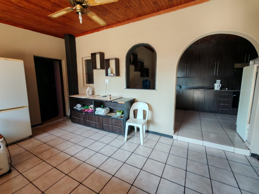 4 Bedroom Property for Sale in Vanderbijlpark CW 5 Gauteng