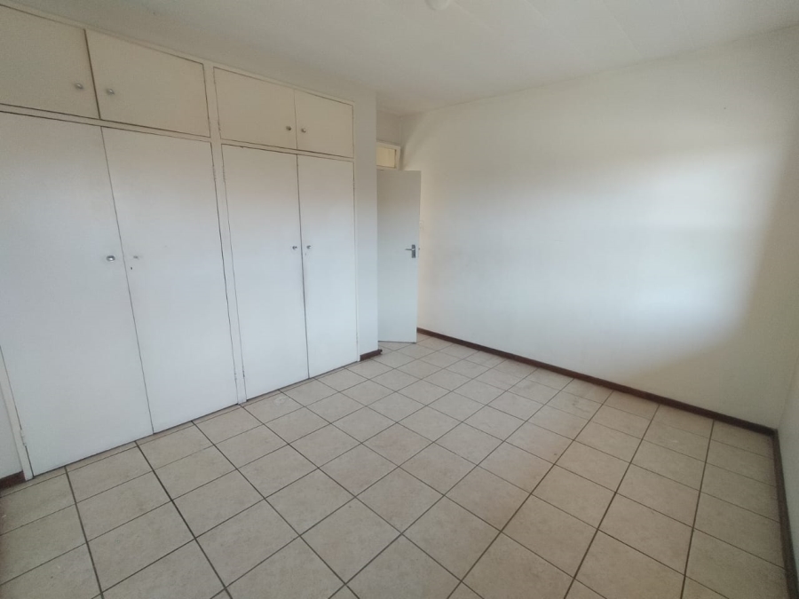 2 Bedroom Property for Sale in Edleen Gauteng