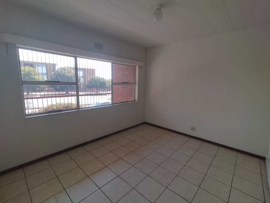 2 Bedroom Property for Sale in Edleen Gauteng