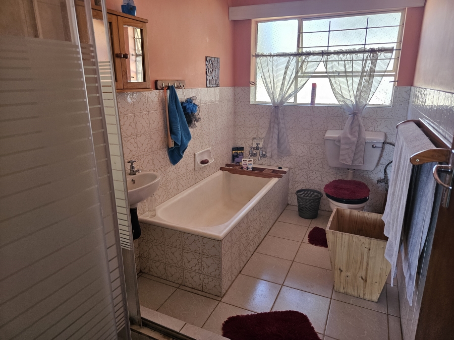 3 Bedroom Property for Sale in Rant En Dal Gauteng