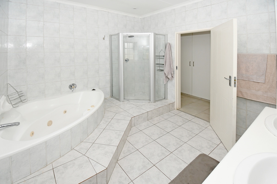 4 Bedroom Property for Sale in Craigavon Gauteng
