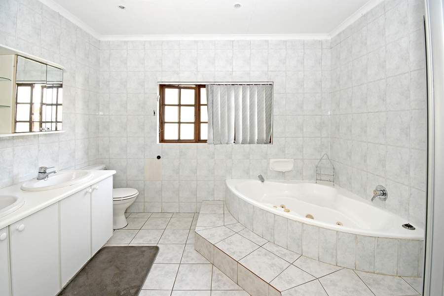 4 Bedroom Property for Sale in Craigavon Gauteng