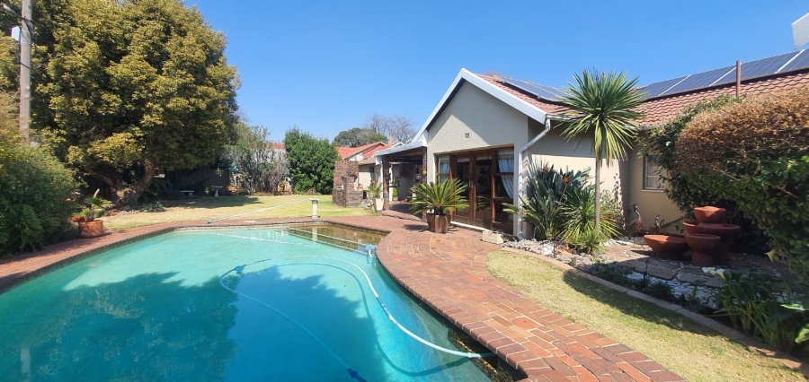3 Bedroom Property for Sale in Elspark Gauteng