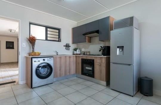 To Let 2 Bedroom Property for Rent in Linbro Park Gauteng