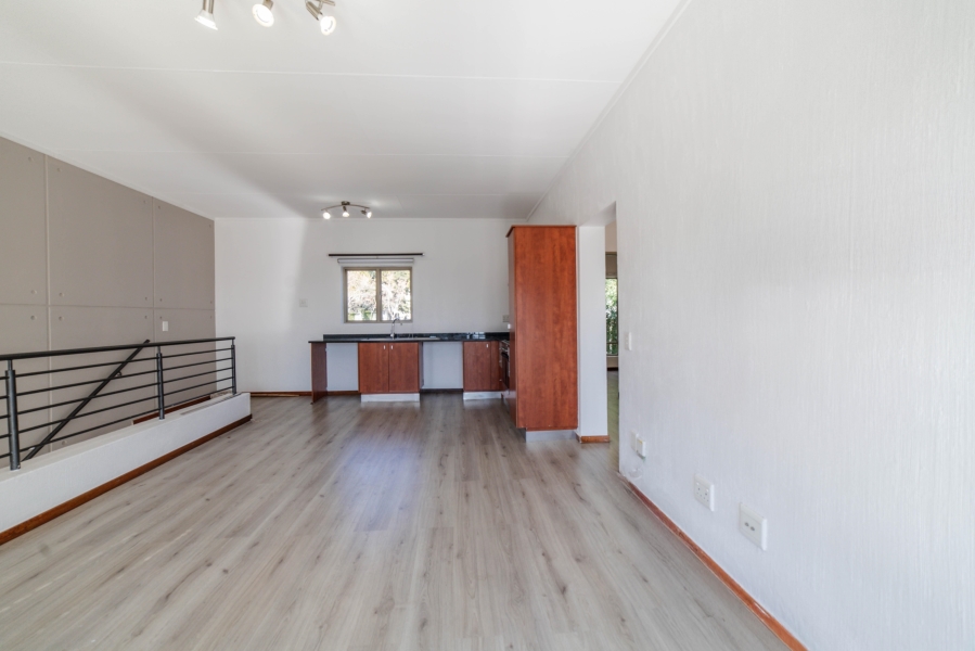 To Let 2 Bedroom Property for Rent in Broadacres Gauteng