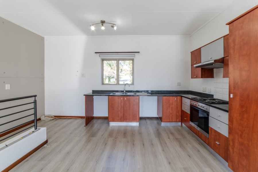 To Let 2 Bedroom Property for Rent in Broadacres Gauteng