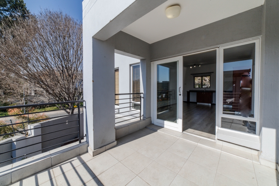 To Let 2 Bedroom Property for Rent in Broadacres Gauteng