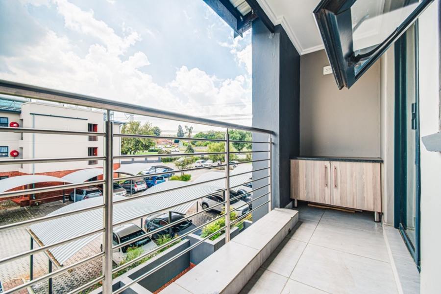 1 Bedroom Property for Sale in Sebenza Gauteng