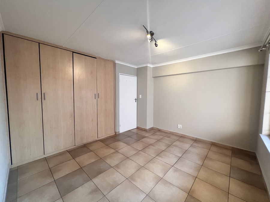 2 Bedroom Property for Sale in Sunninghill Gauteng