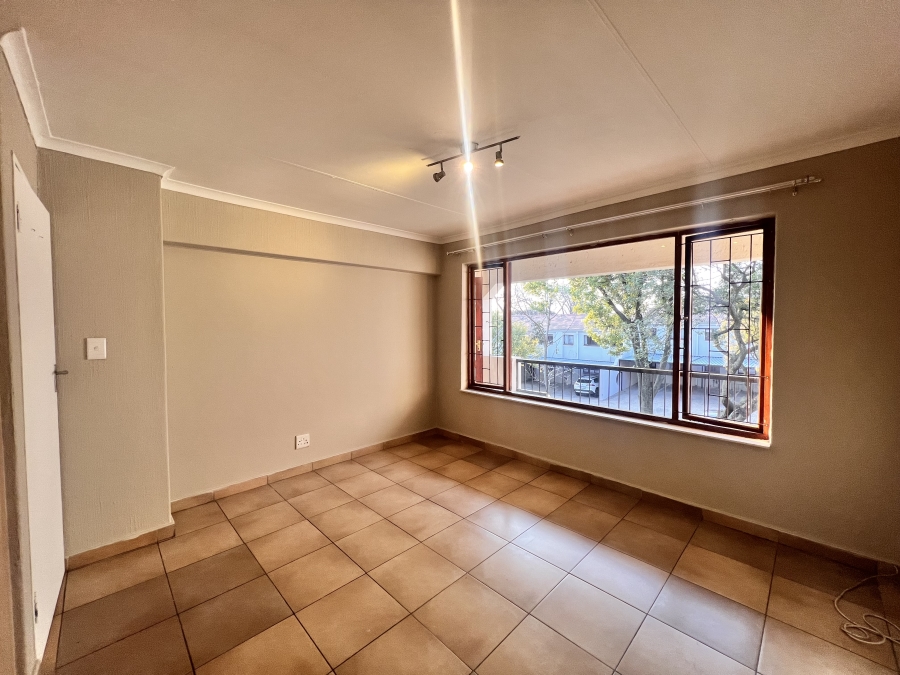 2 Bedroom Property for Sale in Sunninghill Gauteng