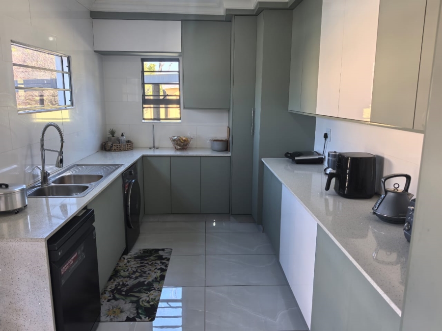 3 Bedroom Property for Sale in Witpoortjie Gauteng