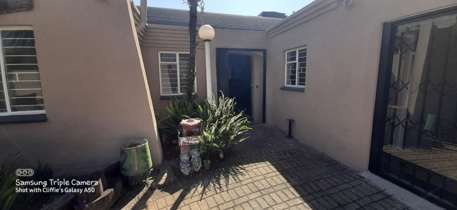 4 Bedroom Property for Sale in Mayberry Park Gauteng