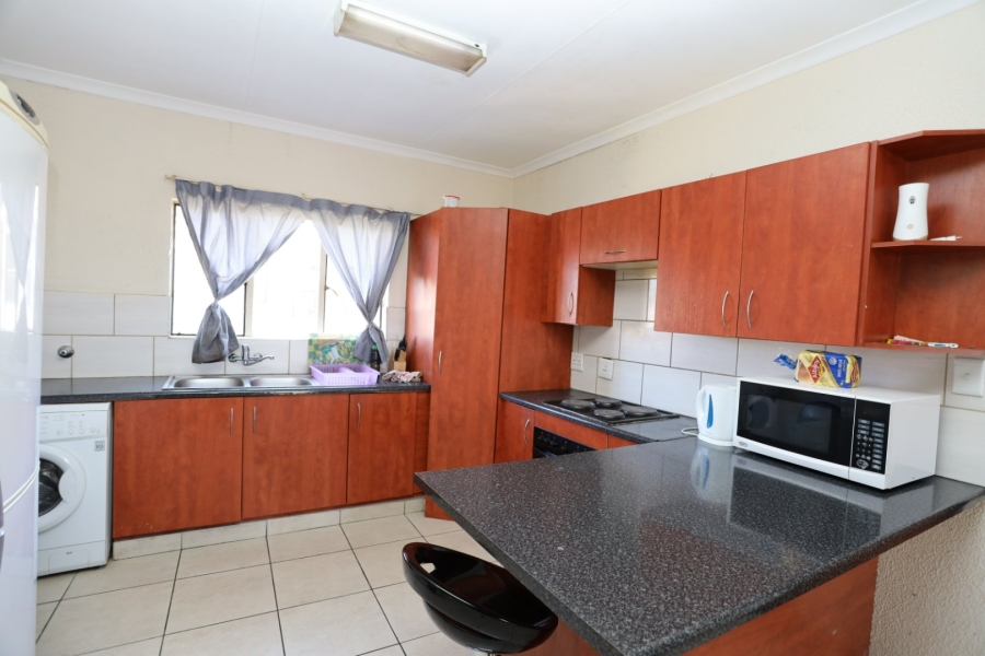 To Let 3 Bedroom Property for Rent in Willowbrook Gauteng