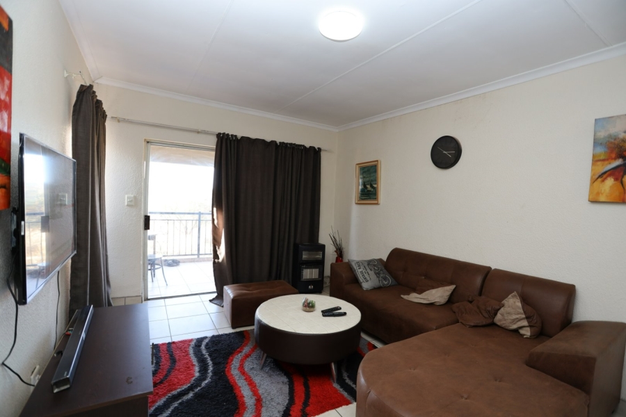 To Let 3 Bedroom Property for Rent in Willowbrook Gauteng