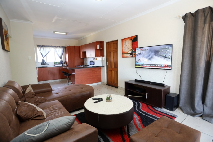 To Let 3 Bedroom Property for Rent in Willowbrook Gauteng