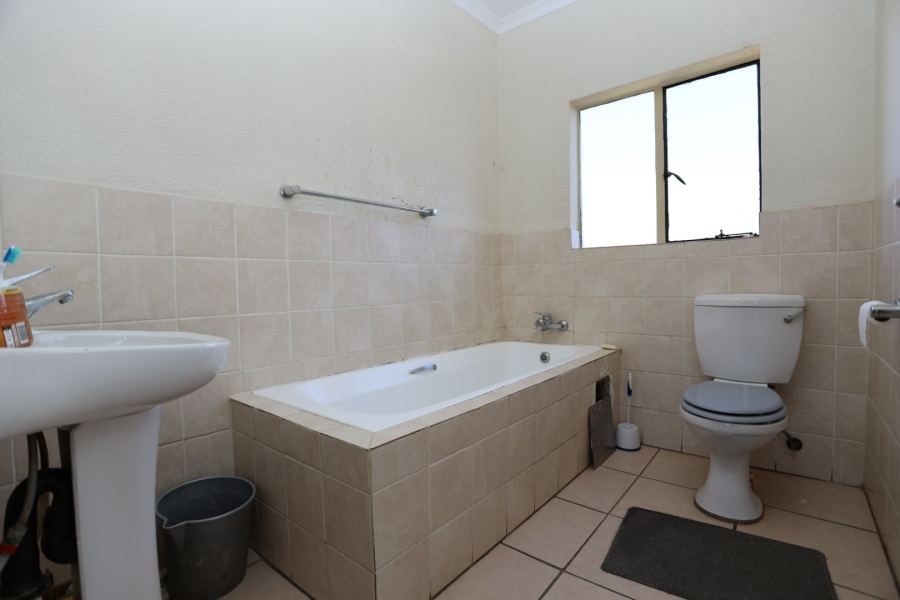 To Let 3 Bedroom Property for Rent in Willowbrook Gauteng