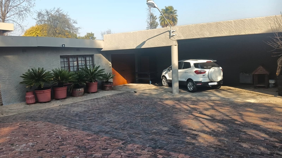 3 Bedroom Property for Sale in Van Riebeeck Park Gauteng