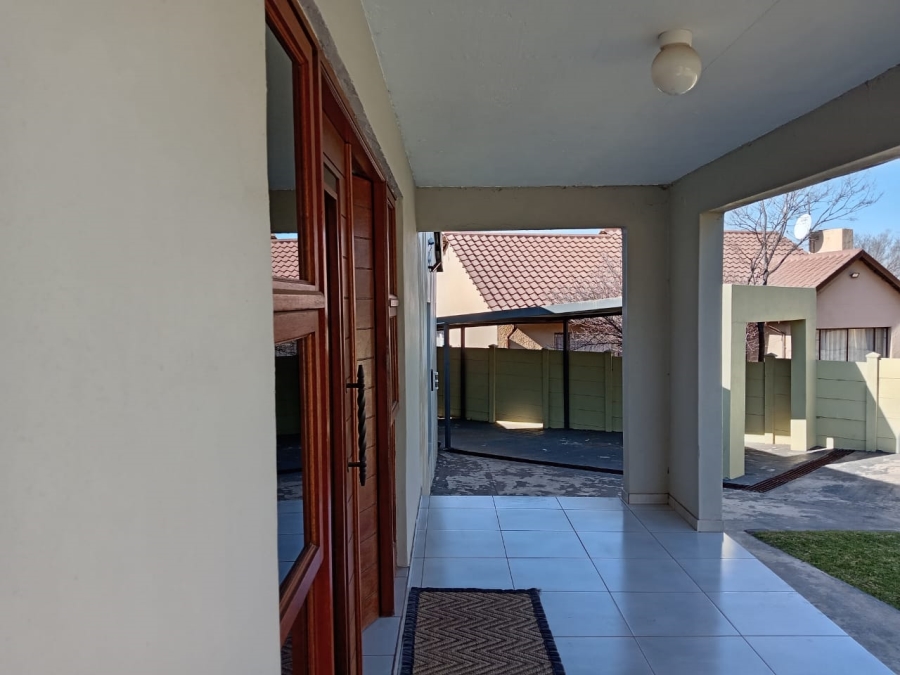 3 Bedroom Property for Sale in Witpoortjie Gauteng