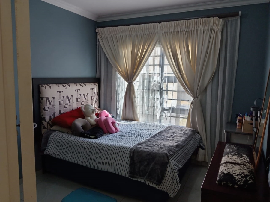 3 Bedroom Property for Sale in Witpoortjie Gauteng