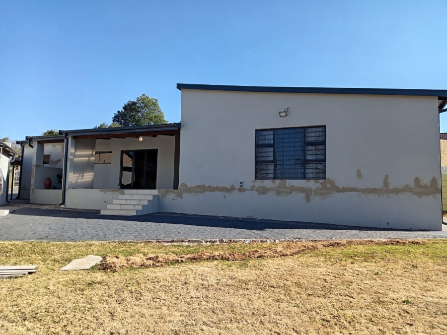 3 Bedroom Property for Sale in Witpoortjie Gauteng