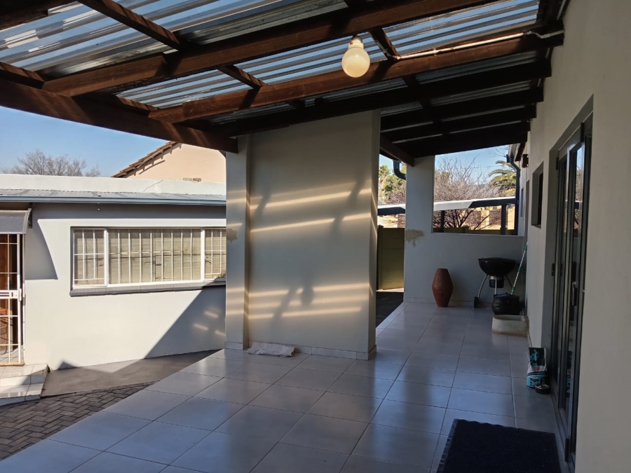 3 Bedroom Property for Sale in Witpoortjie Gauteng