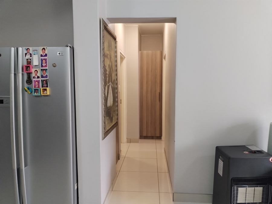 To Let 2 Bedroom Property for Rent in Blue Hills Gauteng