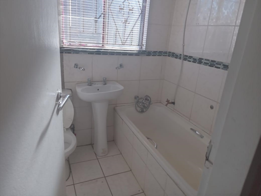 To Let 2 Bedroom Property for Rent in Soshanguve XX Gauteng