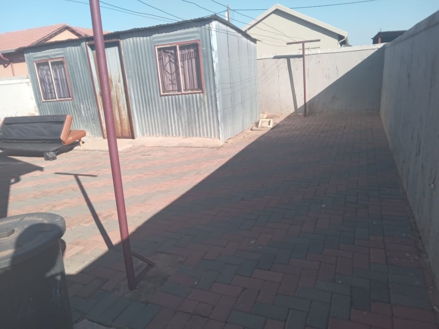 To Let 2 Bedroom Property for Rent in Soshanguve XX Gauteng