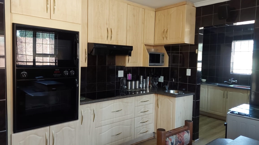 3 Bedroom Property for Sale in Rynfield Gauteng