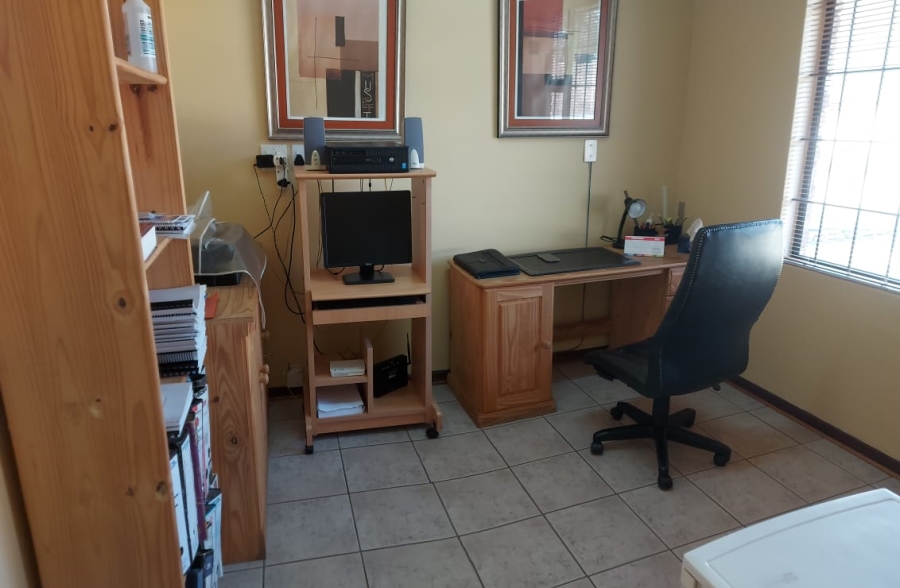 3 Bedroom Property for Sale in Rynfield Gauteng
