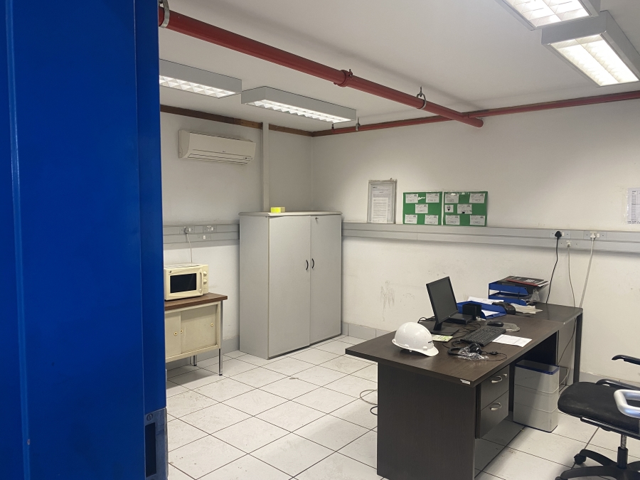 To Let commercial Property for Rent in Clayville East Gauteng